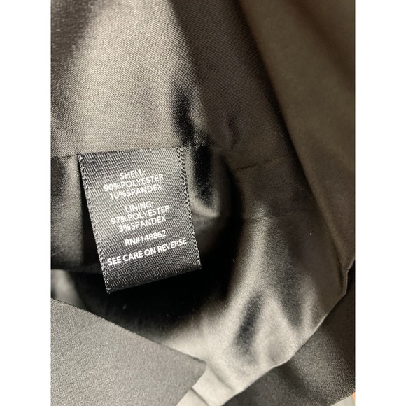 NEW Torrid Studio Size 5 US 5X Refined Crepe Cropped Blazer Black One Button - Picture 6 of 7